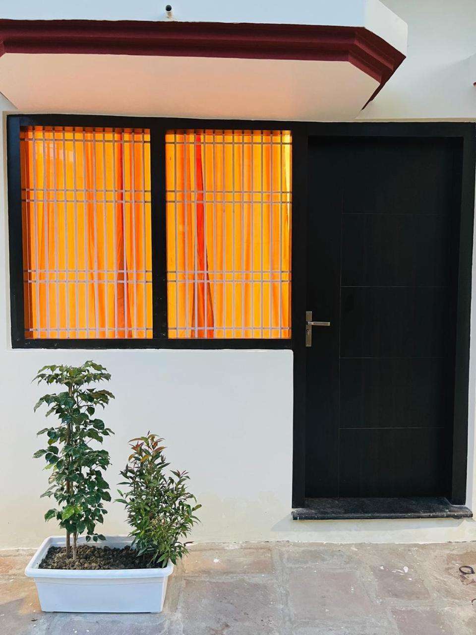 Log Inn Banaras Varanasi Eksteriør bilde